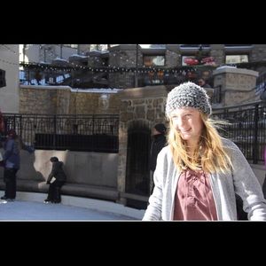 Meet your Posher, Madi